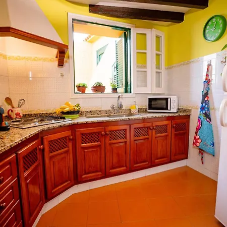 Virgen Del Rosario Сан-Хуан-де-ла-Рамбла